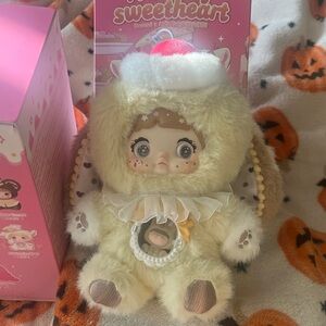 Nommi a Bite of Sweetheart Plush Doll with Cream Outfit and mini figure